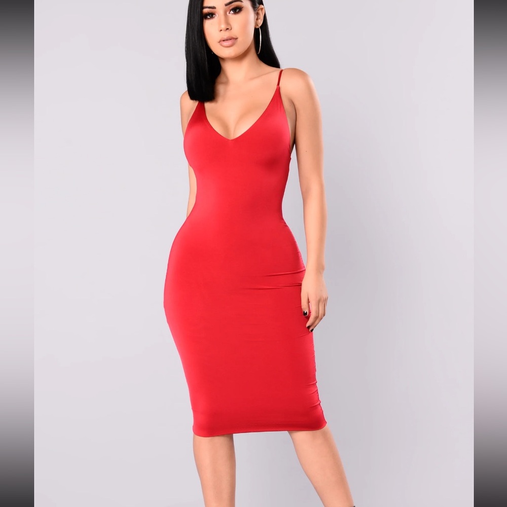 New with tags fashion Nova red midi dress size size XS